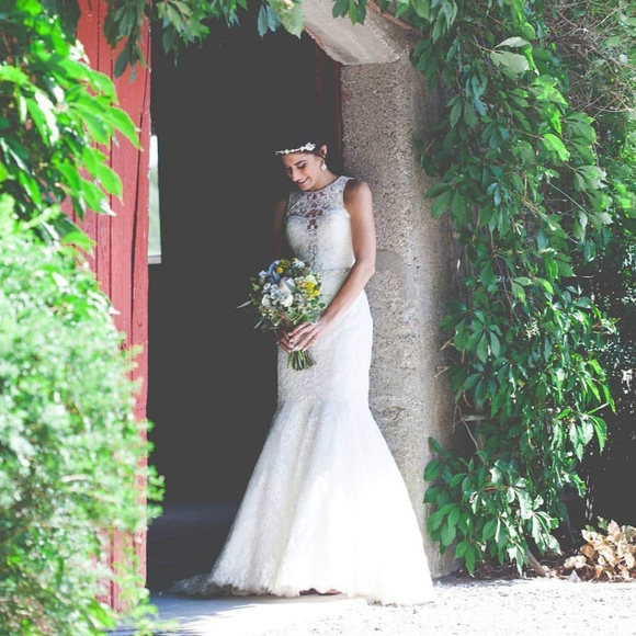 Allure Bridal C280 Wedding Dress 👰 - Picture 5 of 12